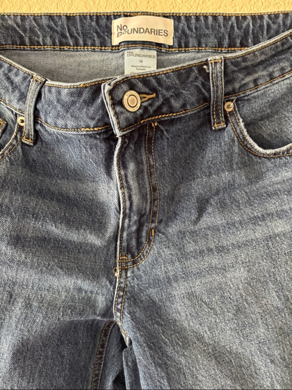 No Boundaries Classic Blue Straight-Leg Women’s Jeans # 181 - Picture 3 of 10